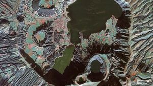 Serbatoi d'acqua nascosti all'origine di enormi zone vulcaniche