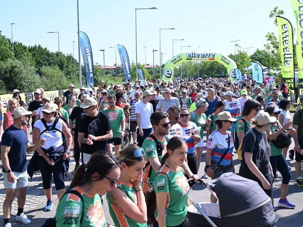 A Bergamo una «Papa Gio run» da record: in più di 3mila per l’associazione Paolo Belli