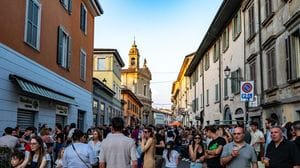 In Borgo Santa Caterina a Bergamo la prima «Notte bianca» dell’estate