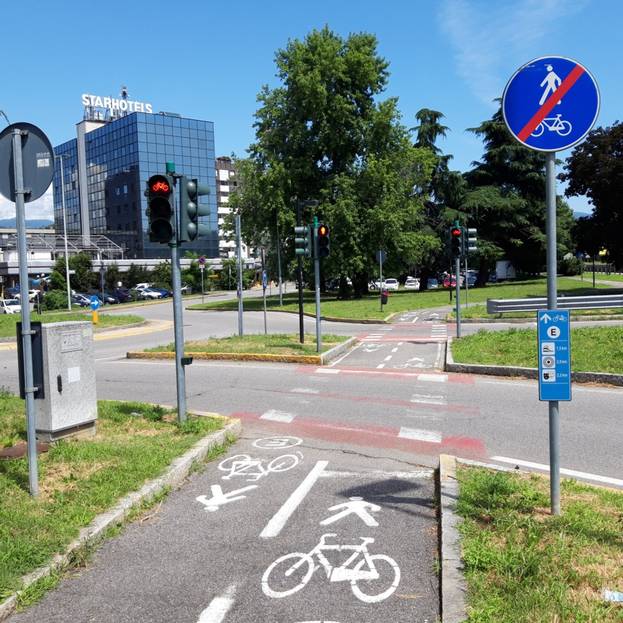 Se costruiamo ciclabili facciamole (almeno) con buon senso