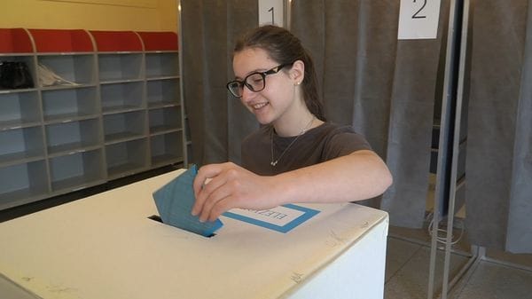 Elezioni in provincia di Bergamo, urne aperte fino alle 15 - Gli aggiornamenti in diretta