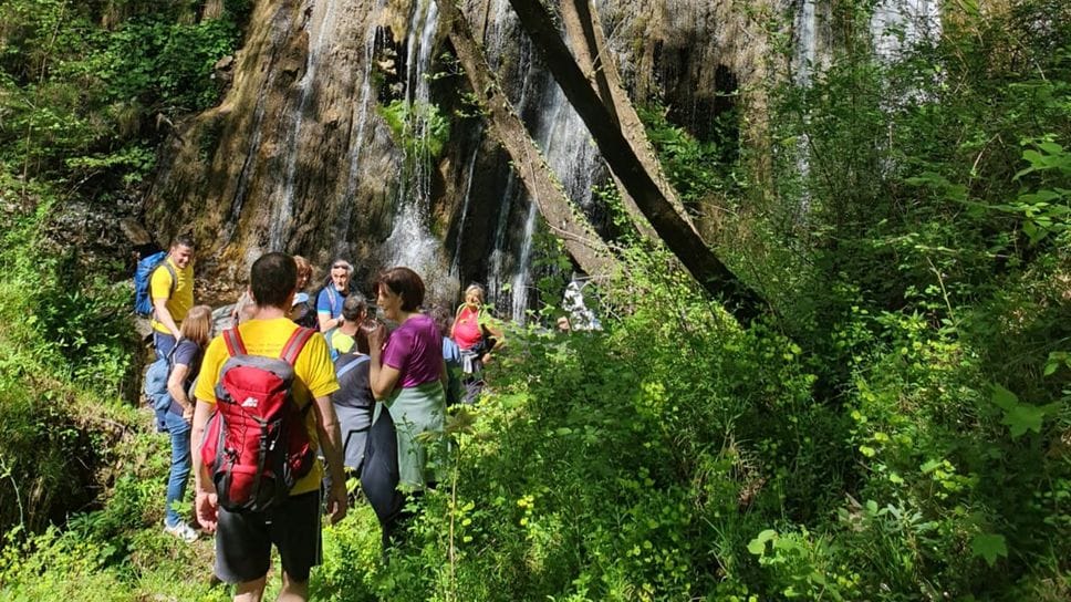 San Pellegrino, un sentiero alla scoperta della cascata Pissarota