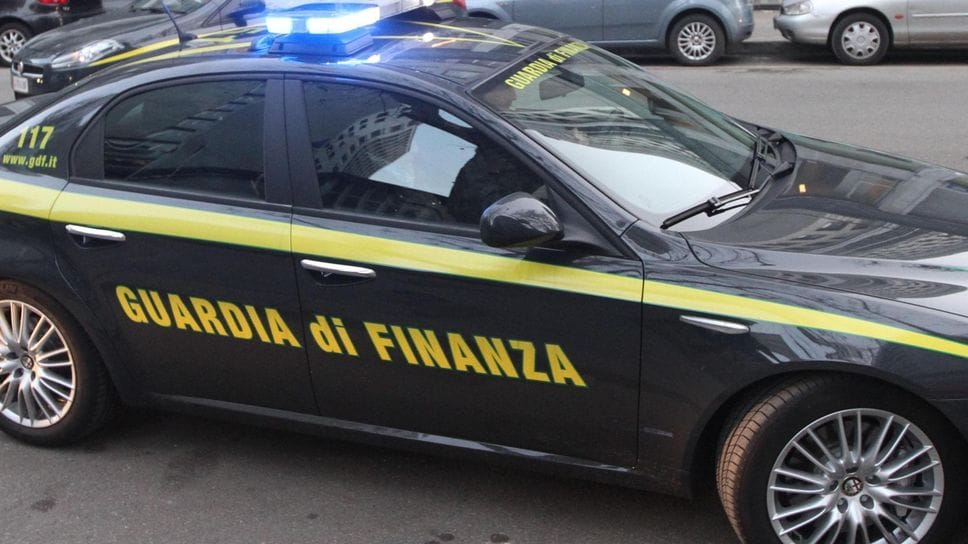 Circonvenzione d’incapace e autoriciclaggio: sequestrati oltre 14 milioni a tutela di un imprenditore bergamasco