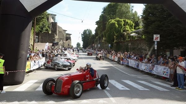 Bergamo Historic Gran Prix, domenica in Città Alta tornano i bolidi d’epoca sul Circuito delle Mura