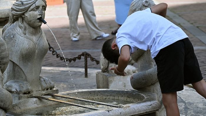 https://storage.ecodibergamo.it/media/photologue/2026/5/27/photos/cache/caldo-anomalo-a-bergamo-oltre-i-35-gradi-a-maggio-sfiorato-il-record-del-2009_cb008996-5a0d-11f1-ad6b-fba6a2155a3b_1920_1080_v3_large_16_9.jpg