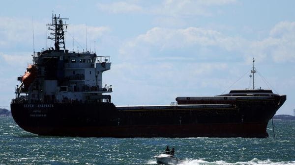 Il petrolio è in calo con l'ottimismo di un accordo Iran-Usa, Wti sotto i 90 dollari