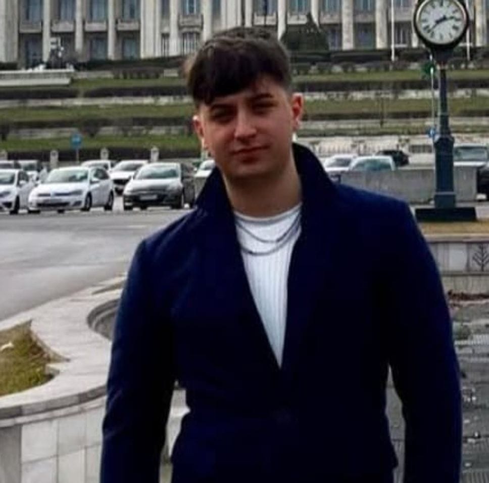In moto contro un’auto a Capriolo: Kevin muore a 24 anni