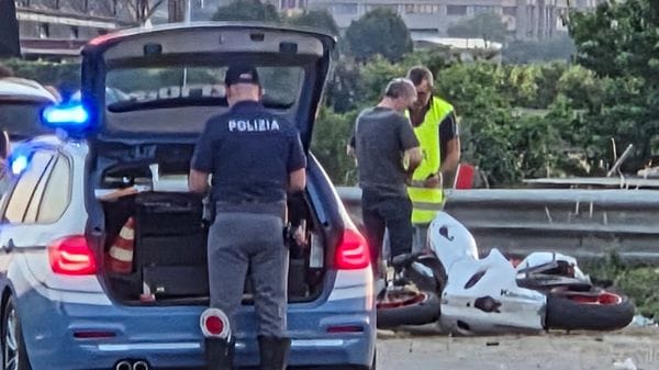 In moto contro un’auto a Capriolo: muore a 24 anni