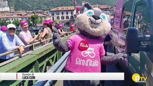 Sarnico, il passaggio del Giro d'Italia di ciclismo