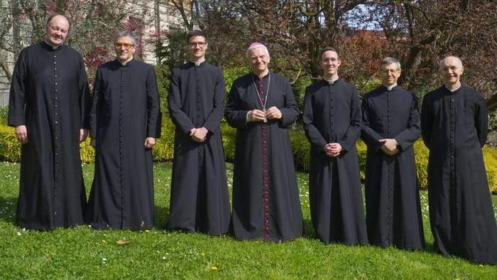 https://storage.ecodibergamo.it/media/photologue/2026/5/28/photos/cache/diventare-sacerdoti-una-scelta-per-donare-agli-altri-la-propria-vita_ba20691c-5a61-11f1-b3df-d5578295e539_1920_1080_v3_large_16_9.jpg