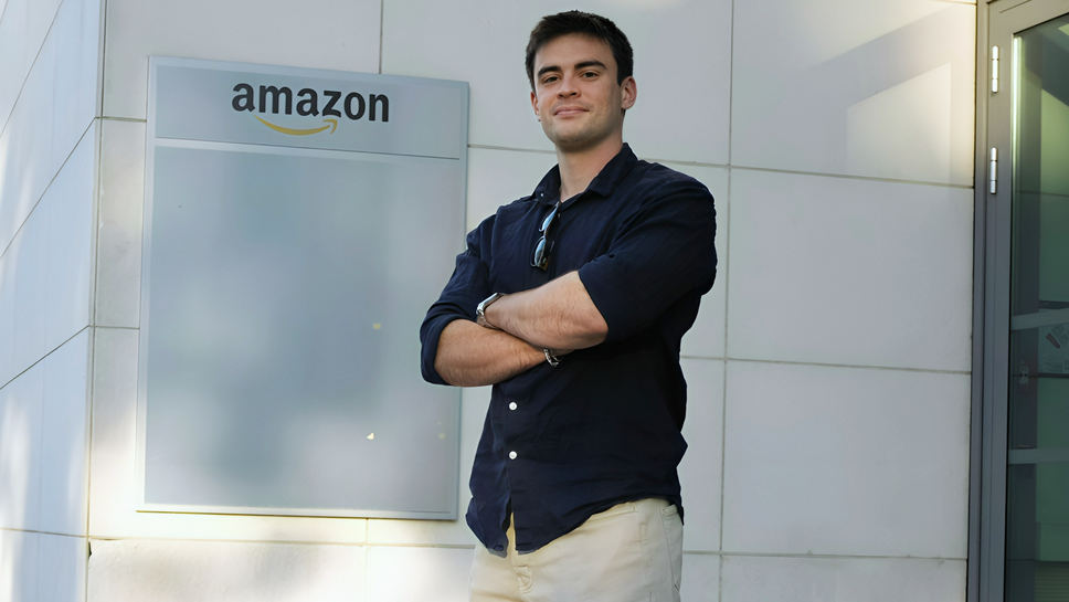 Matteo consegnava pizze, ora lavora per Amazon in Lussemburgo