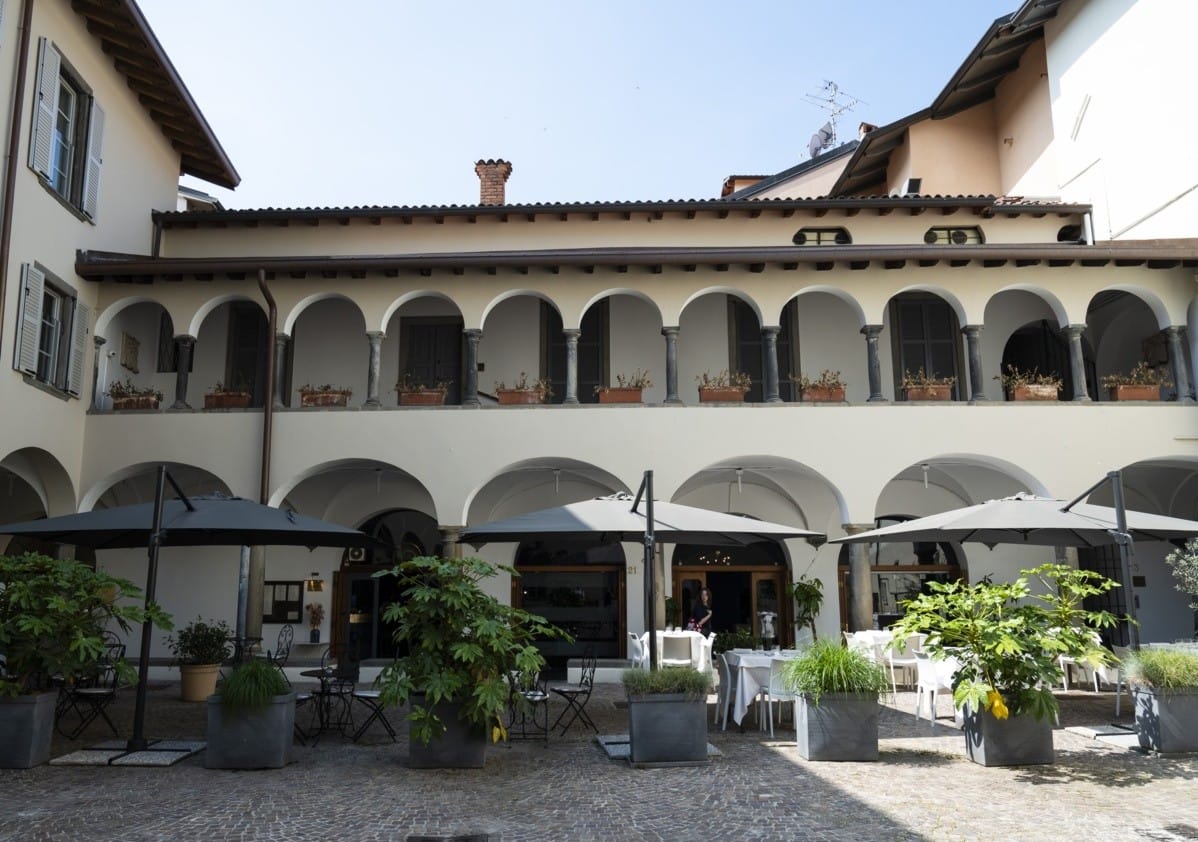 «Al Chiostro Restaurant», riapre il suggestivo dehors estivo