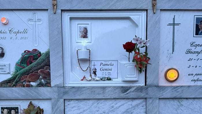 https://storage.ecodibergamo.it/media/photologue/2026/5/3/photos/cache/profanazione-del-feretro-di-pamela-dopo-lappello-arrivate-le-prime-e-mail_18d490f8-4669-11f1-86c0-d7312e6a6ccc_1920_1080_v3_large_16_9.jpg