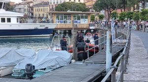 Si tuffa nel Garda e non riemerge: è morto il 16enne di Cividate