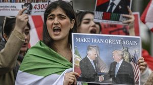 Minacciavano connazionali dissidenti, perquisiti due iraniani. «Io innocente»