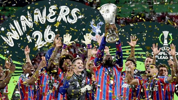 Storie di Conference/1 Il Crystal Palace: una vita di tormenti, due coppe in un anno