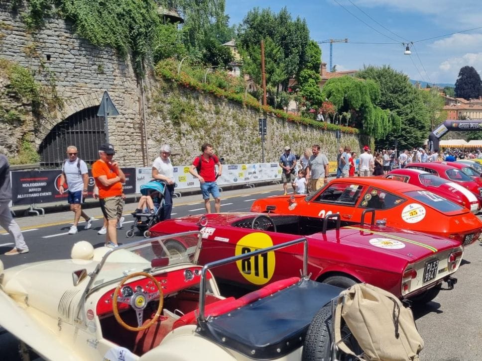 Bergamo Historic Gran Prix, rombo di motori sulle Mura - Foto e video