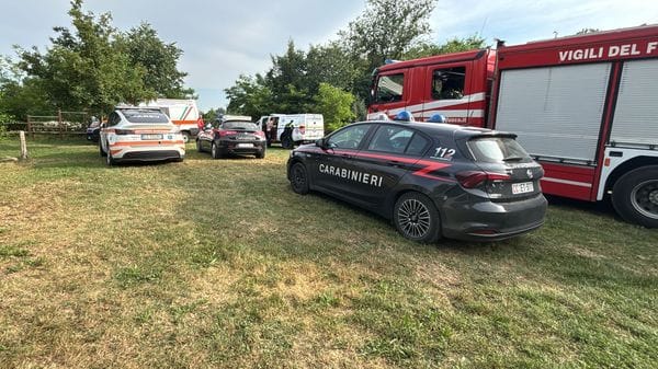 Fa il bagno nell’Adda e non riemerge: grave 57enne. A Pisogne muore 19enne