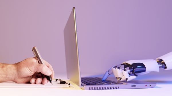 Umano contro IA? Gli studi mostrano che la vera forza è la sinergia