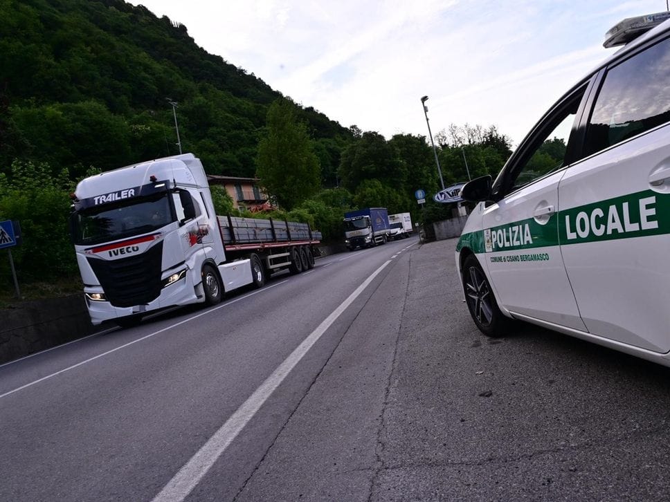 Cisano, primo giorno senza il ponte di Brivio: code e disagi già all’alba - Foto