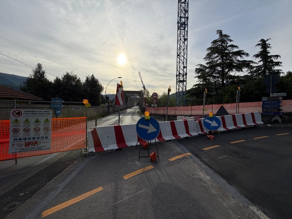 Cisano, primo giorno senza il ponte di Brivio: code e disagi già all’alba - Foto