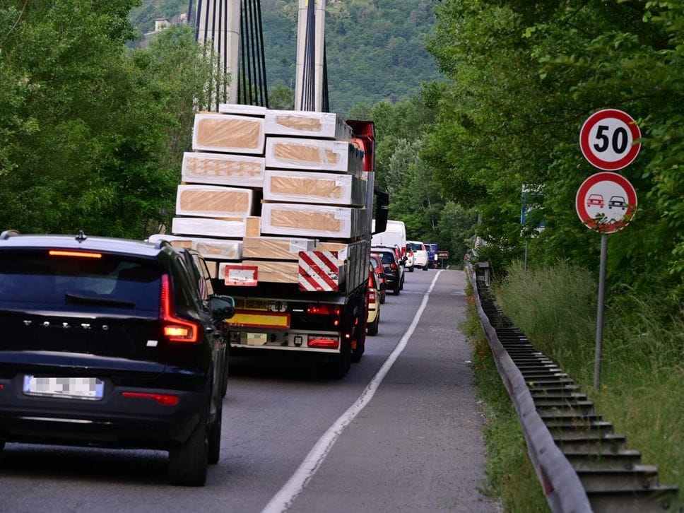 Cisano, primo giorno senza il ponte di Brivio: code e disagi già all’alba - Foto