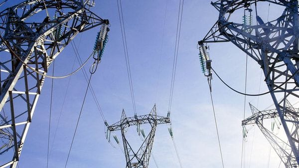 Fmi, caro-energia peserà 450 euro su famiglie italiane, 2.270 con scenario grave
