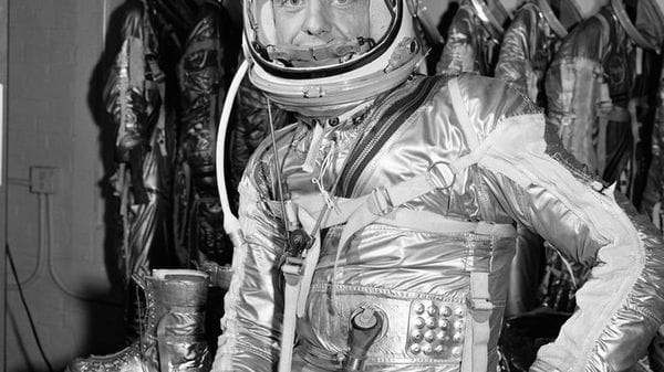 Il volo di Shepard 65 anni fa, il primo americano nello spazio