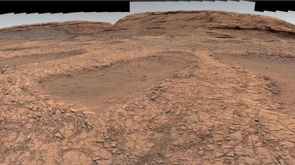 Marte, due panorami a 360 gradi raccontano la storia del pianeta  VIDEO