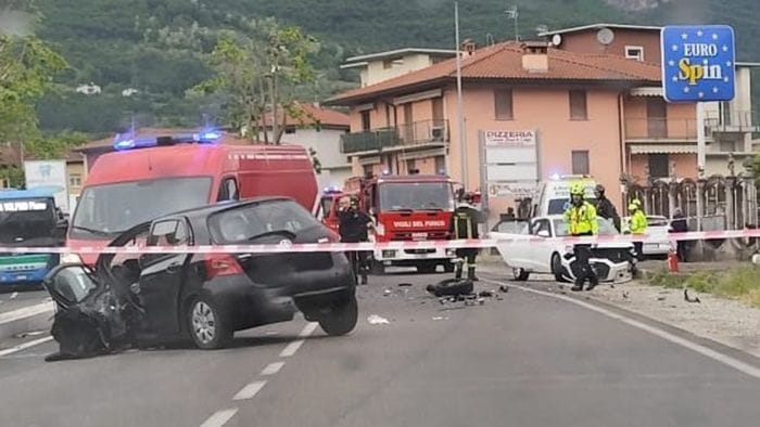 https://storage.ecodibergamo.it/media/photologue/2026/5/5/photos/cache/scontro-tra-due-auto-a-costa-volpino-ferite-due-donne_fa4a5d2a-4861-11f1-9557-49f5b4eb905a_1920_1080_v3_large_16_9.jpg