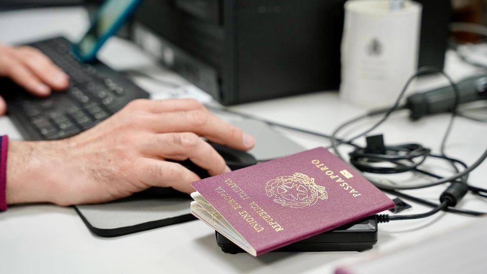 Bergamo, crescono i passaporti stampati: +17%. Boom di richieste in Posta