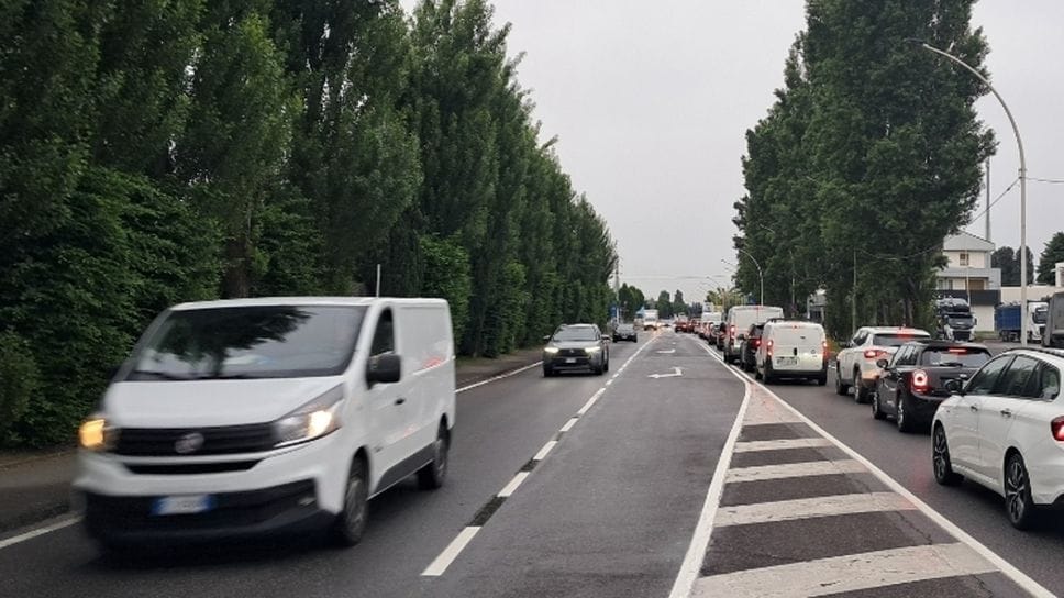 Ponte di Brivio, pendolari a caccia di percorsi scaccia-code