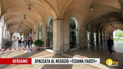 https://storage.ecodibergamo.it/media/photologue/2026/5/7/photos/cache/bergamo-spaccata-al-negozio-tiziana-fausti-rubate-decine-di-borse-di-noti-br_b87cab30-4a1b-11f1-970a-139e4d37b624_display.jpg