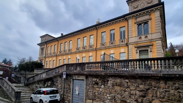 Scuola Ghisleni, niente da fare: a settembre non parte la prima 