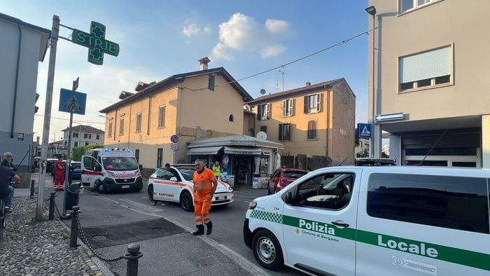 bergamo incidente in moto a boccaleone giovane perde la vita