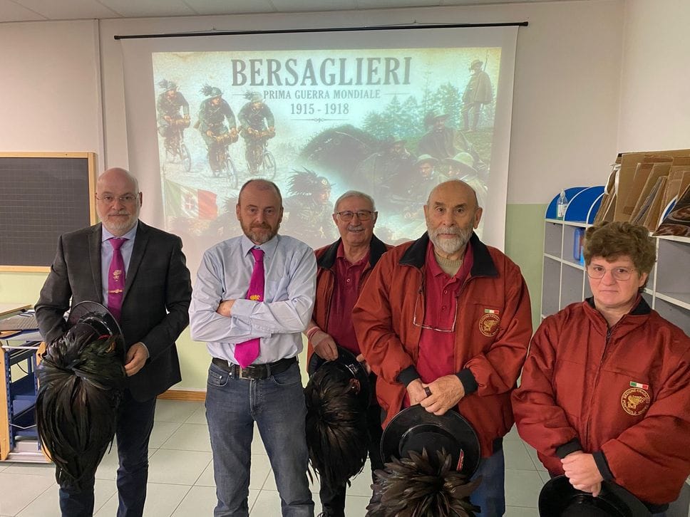 Gli studenti «adottano» i Caduti: «Cercheranno e intervisteranno i discendenti»