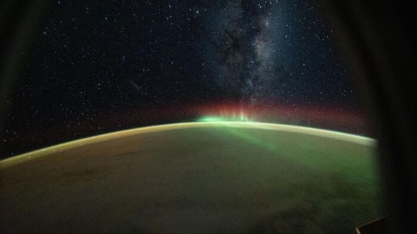 Il lancio di Crew-13 anticipato a settembre, Starliner ancora parcheggiata 
