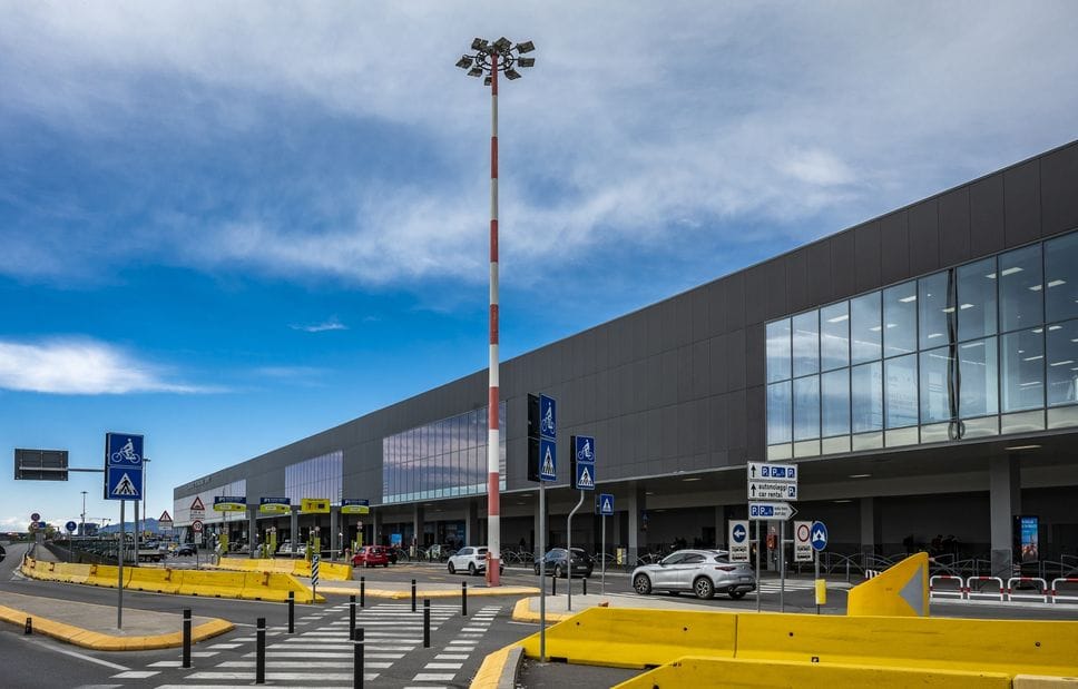 In aeroporto a Orio con 74 ovuli di droga nello stomaco: arrestata 44enne
