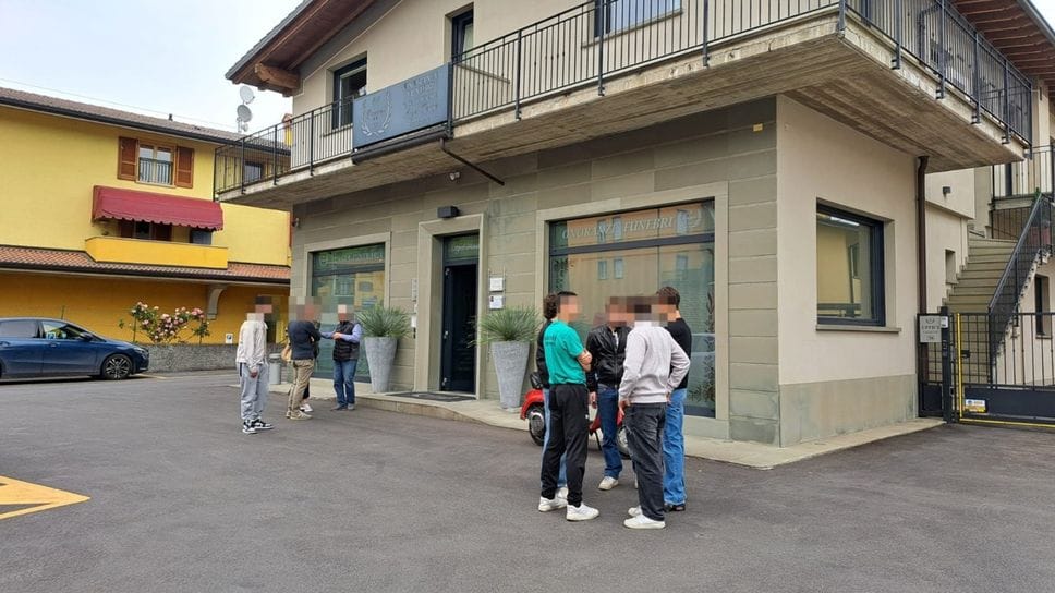 «Sgomento, dolore e incredulità»: l’abbraccio di Castelli Calepio alla famiglia di Nicola