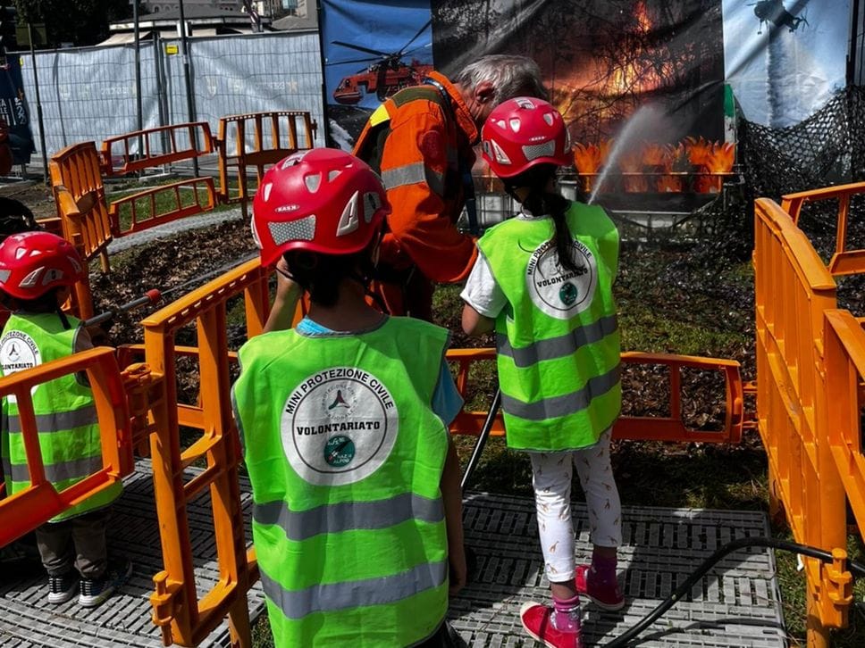 Alpini, a Genova sono 7mila i bergamaschi. Domenica la sfilata - Foto e video