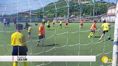 https://storage.ecodibergamo.it/media/photologue/2026/5/9/photos/cache/credaro-il-raduno-della-scuola-calcio-inclusiva-dei-bimbi-sperduti_460b1196-4bc3-11f1-970a-139e4d37b624_display.jpg