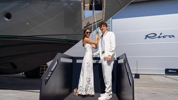 Superyacht Riva, il pilota Leclerc vara il «Sedici»