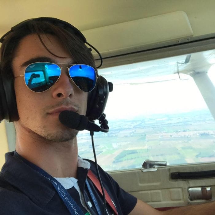 Ultraleggero  si schianta  su una strada adiacente alla pista di Valbrembo: morto l’istruttore, ferito gravemente l’allievo -Foto/Video