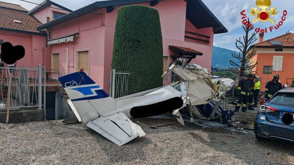Ultraleggero  si schianta  su una strada adiacente alla pista di Valbrembo: morto l’istruttore, ferito gravemente l’allievo -Foto/Video