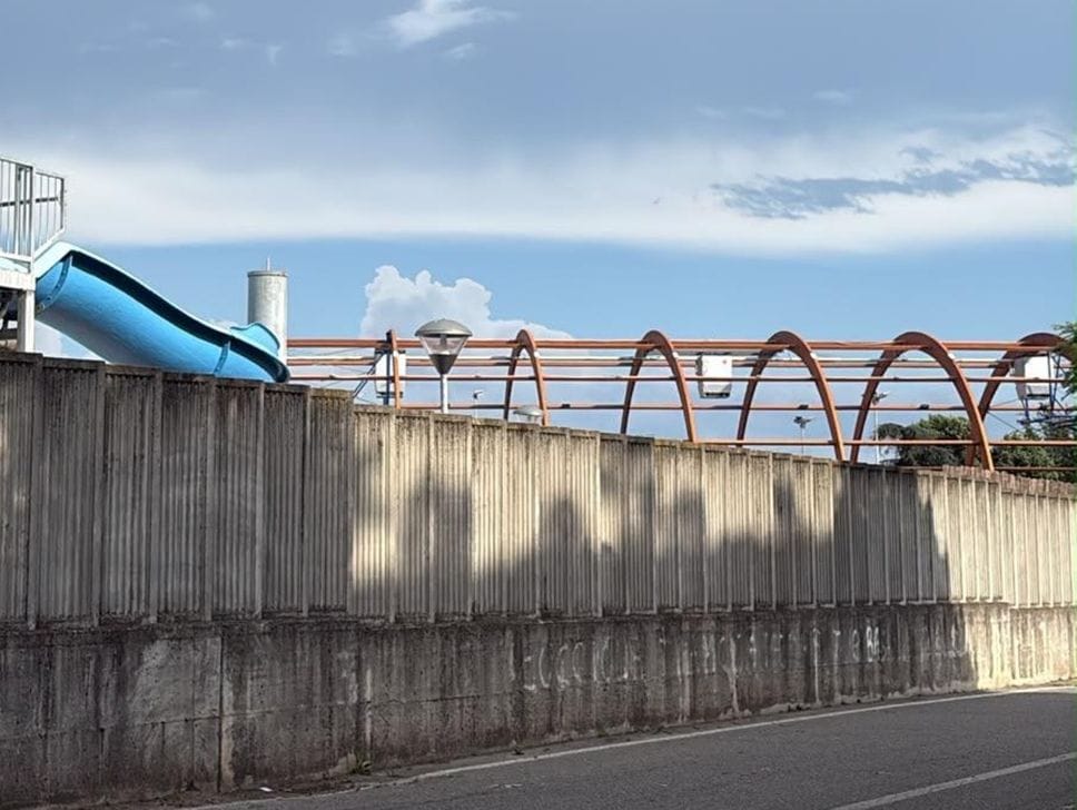 Forti raffiche di vento e fitta grandinata nella Bergamasca - Foto