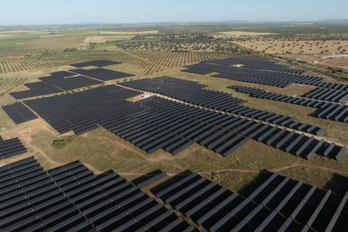 Inaugurato l'impianto 'Renoopol' di Eni Plenitude in Spagna