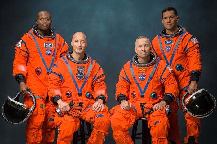 Parmitano, non vedo limiti ad altre missioni sulla Luna 