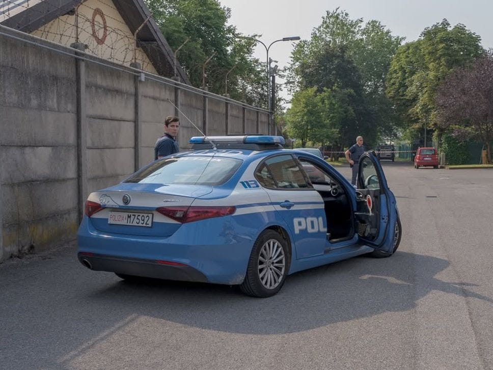 Studente armato e ostaggi in classe: la maxi esercitazione della Polizia a Bergamo - Foto
