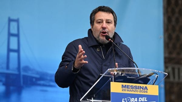 Tra ponte e transfughi tempi duri per Salvini