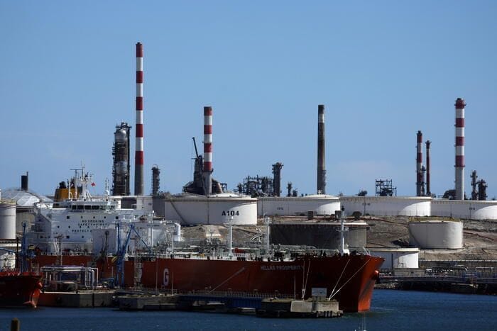 Unem: 'La bolletta dell'energia 2026 sale a 57-58 miliardi se rientra la crisi in Iran'